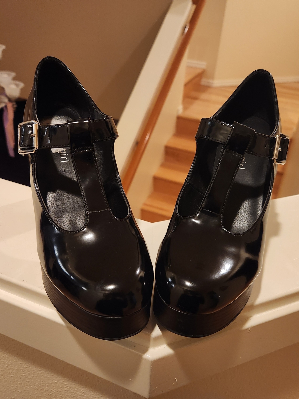 Size 8.5 Black Platform Mary Jane Heals